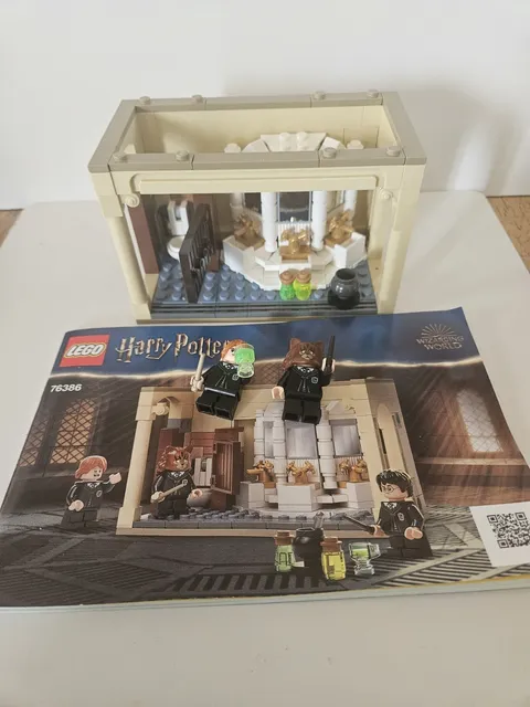 Lego Harry Potter: Hogwarts: Polyjuice Potion Mistake (76386) 