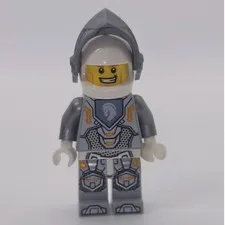 LEGO Nexo Knights Lance Richmond Minifigure Pearl Light Gray Armor Helmet