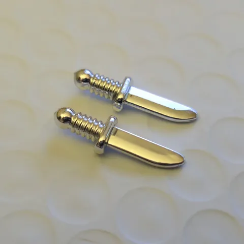 LEGO Knives Chrome Silver EXCELLENT CONDITION 44658a (2 pc)