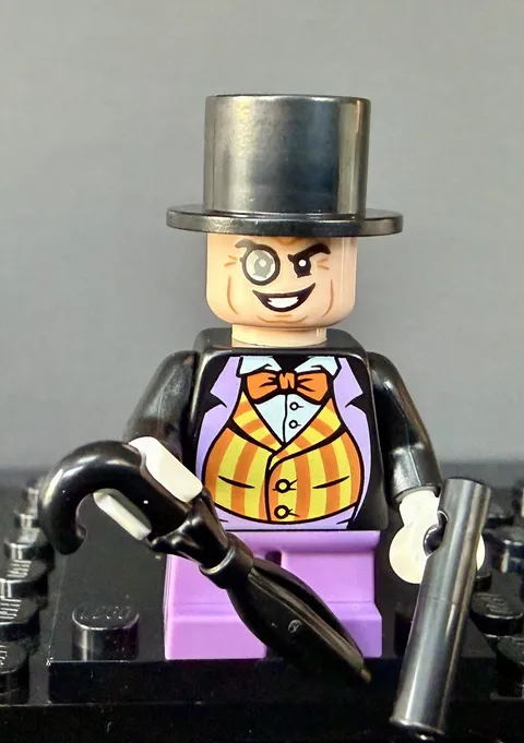 LEGO Super Heroes The Penguin Minifigure Bright Vest DC Batman 40453 76158 sh647