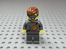 LEGO Minifigure Plane Passenger Male Sweater Sling Bag Sleep Mask cty1680 60367