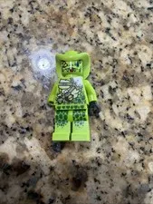 LEGO Ninjago Legacy Lasha Green Snake Warrior Minifigure Missing Hand!! 70679 ￼