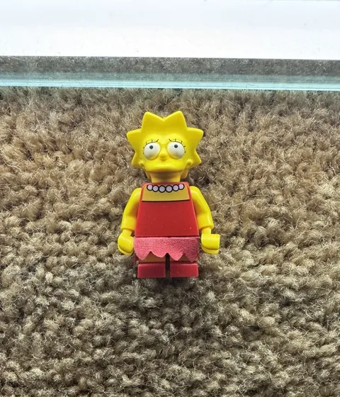 LEGO Lisa Simpson Minifigure The Simpsons Series 2 (71006) LOOSE