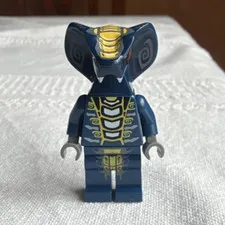 LEGO   Ninjago Rise of the Snakes Slithraa Minifigure