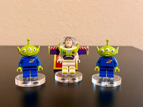LEGO 2010 Toy Story Buzz Lightyear (toy004) & Alien x2 Retired Excellent Cond. 