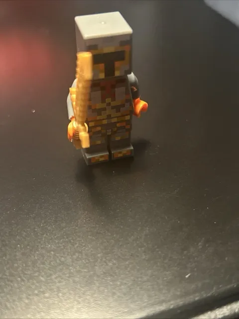 LEGO Minecraft Skin 1 Yellow Orange Armor Minifigure  - min034 853610