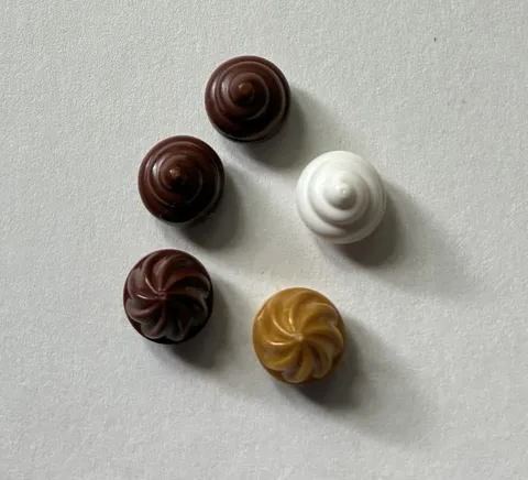 lego 15470 1x1 round plate with swirl top cupcake/muffin Qty 5
