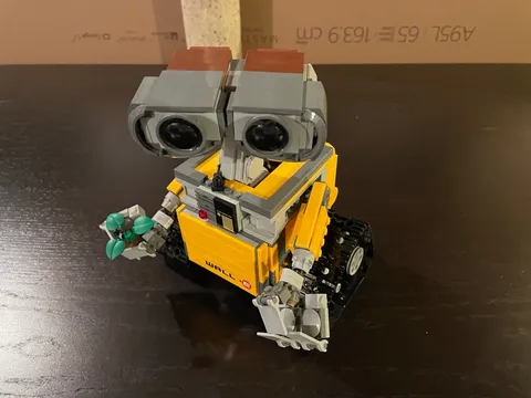 LEGO Ideas Wall-E - Set #21303 - 100% Complete