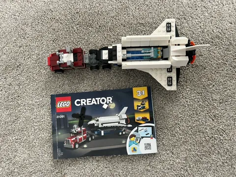 LEGO CREATOR: Shuttle Transporter Set 31091 With Instructions Missing 10 Pieces