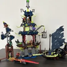 LEGO NINJAGO City of Stiix 70732 | 1,060+ Pieces | 9 Minifigures Possessed LLoyd