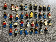 Vintage Lego Set Lot  Of 38 Figures
