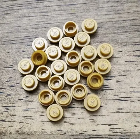 LEGO Pearl Gold Plate, Round 1 x 1 QTY 25 Part No. 4073.