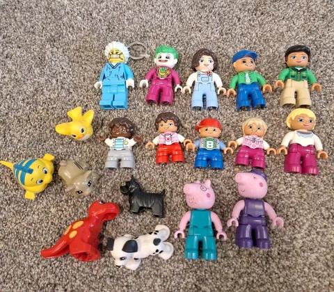LEGO Duplo Figure & Animal Lot Of 18 Animals Wild Boar Flounder Peppa Pig 