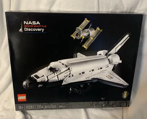 LEGO Icons: NASA Space Shuttle Discovery (10283)Box Has Wear And A Spot See Pics