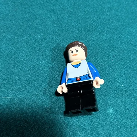 Lego Star Wars Padme (Amidala) Excellent Condition Minifigure sw0324. Very Rare