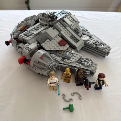 Lego Star Wars: Millennium Falcon 75426 Complete Han Solo Chewbacca C-3PO Luke