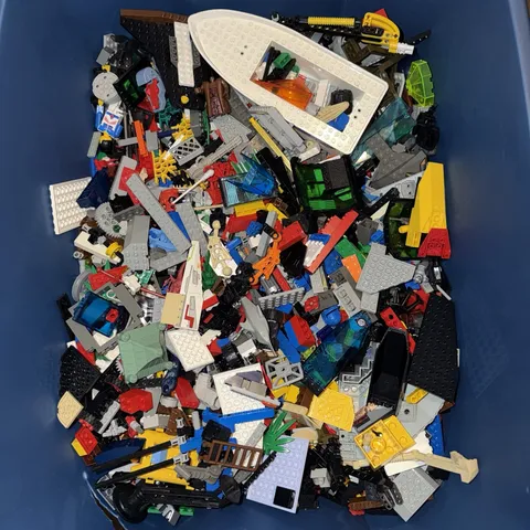 HUGE Vintage Lego Block Tote Lot! Roughly 30 Lb. Mix Bionicle & More! READ!