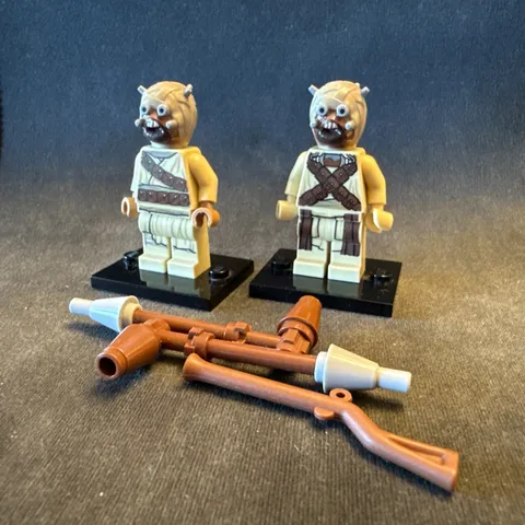 LEGO Star Wars Tusken Raider Minifigure LOT of (2) w/Gaffi Sticks & Rifle