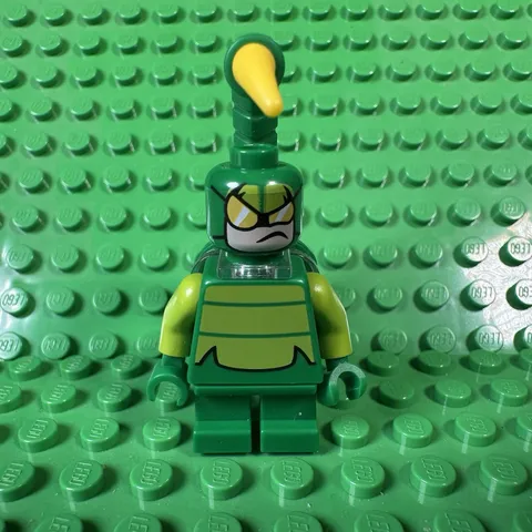 Lego sh0361 Scorpion - Minifigure - Super Heroes/Mighty Micros - Yellow barb Z9