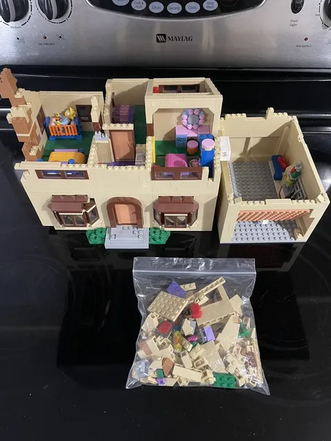 LEGO the Simpsons: The Simpsons House (71006) (SOLD AS IS) READ!