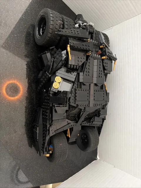 LEGO DC Comics Super Heroes: The Tumbler (76023) 95% complete build only