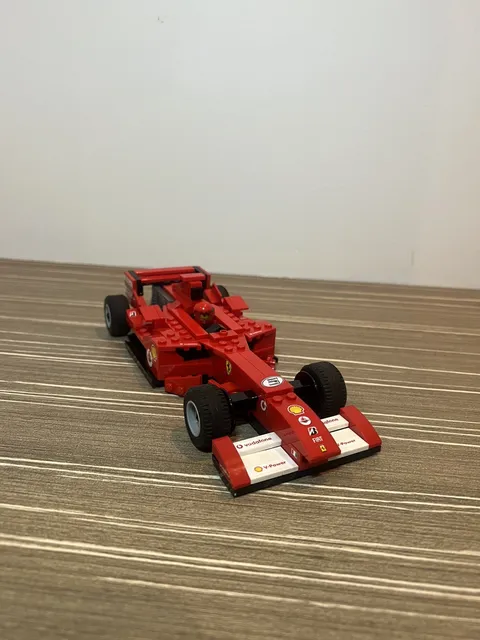LEGO Racers: Ferrari 248 F1 1:24 (8142)
