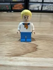 LEGO FRED JONES MINIFIGURE (scd008) FROM 75902-SCOOBY-DOO MYSTERY MANSION (2015)