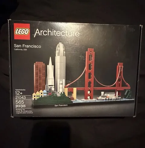 LEGO Architecture Skylines San Francisco 21043 Complete Set 565 pcs Ages 12+