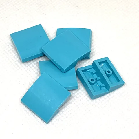 LEGO Parts - Medium Azure Slope, Curved 2 x 2 x 2/3 - No 15068 - QTY 6