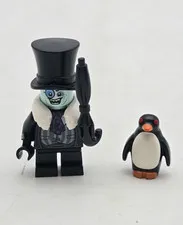 LEGO Batman 70909 THE PENGUIN Minifigure w/ Black Umbrella & Penguin Accessory