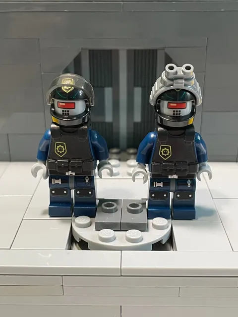 LEGO Movie Super Secret Police Enforcer Minifigure Lot of 2 SWAT Armer!