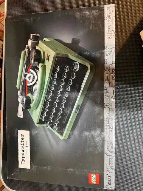 LEGO Ideas: Typewriter (21327)