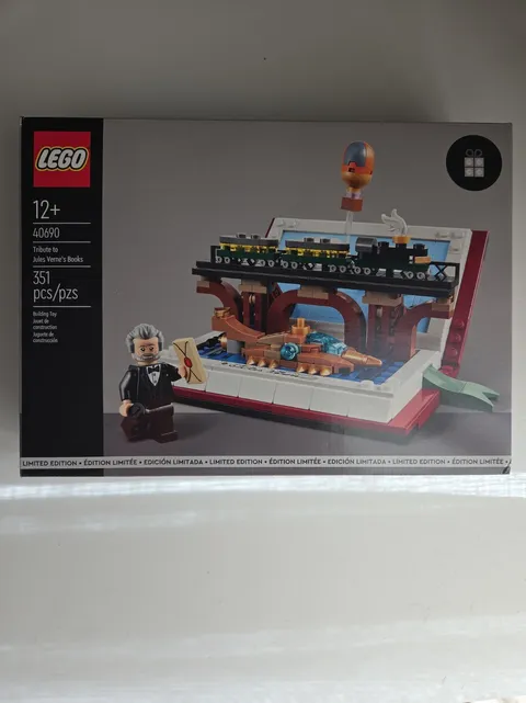 LEGO Tribute to Jules Verne's Books Sealed 40690 New In Box Limited Edition