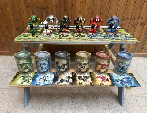 Lego Bionicle Bohrok + Bohrok VA with original box & instructions + Mini Comics