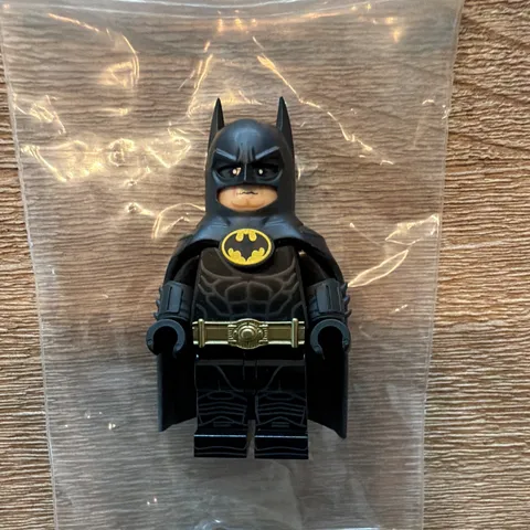 Mr J Bricks 1992 Batman Returns Minifigure Limited Edition