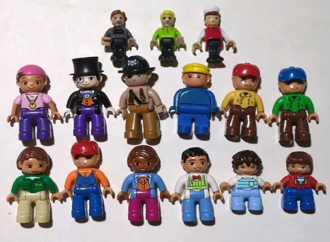 Lego Duplo Figure Lot Of 15