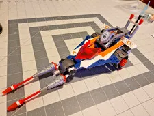 LEGO NEXO Knights - Lance's Twin Jouster - 70348 - 99% Complete