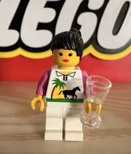 Lego *Vintage* Paradisa Female Minifigure With Accessory