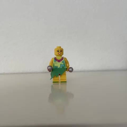 Lego Minifigure 71023 Collectible The Lego Movie 2 Hula Lula