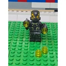 LEGO Yellow Jacket Minifigure - Sh0189