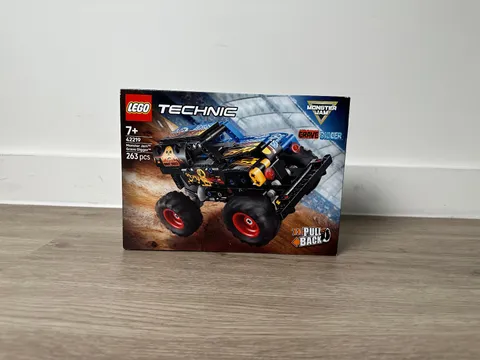 LEGO Technic Monster Jam Grave Digger Fire and Ice 42219