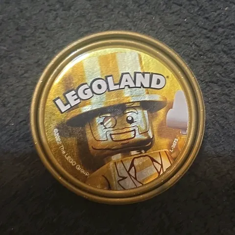 rare lego mr gold pop badge from legoland NY