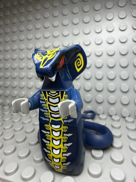 LEGO Ninjago Rise of the Snakes Skales Minifigure Snake njo0040 RARE