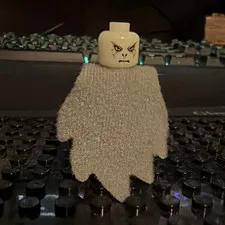 LEGO 4766 Original Voldemort Minifig w/Cape