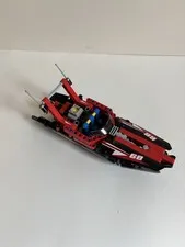 LEGO Technic Powerboat 42089