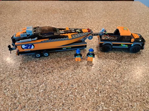 Lego City 4x4 With Power Boat 60085 Set