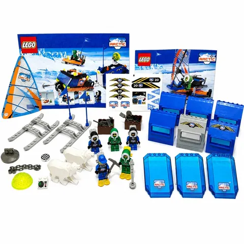 Lego Arctic Minifigure & Parts Lot Vintage Town Windscreens Polar Bears Gear