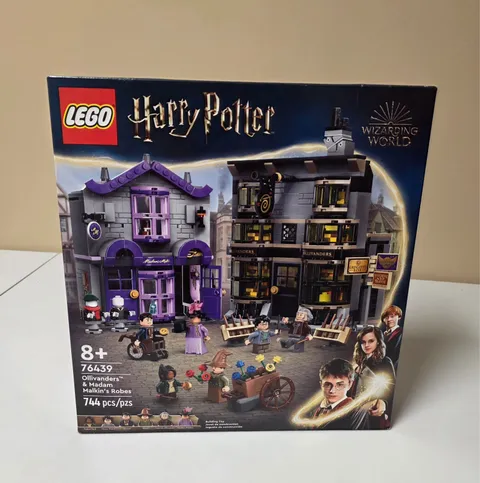 LEGO Harry Potter 76439 Ollivanders & Madam Malkin's Robes