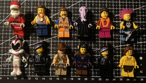Lego Minifigures Bulk Lot - Lego movie