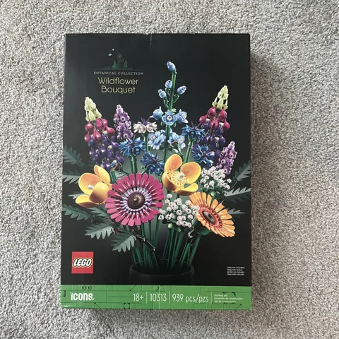 LEGO Botanicals Wildflower Bouquet Building Set 10313